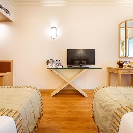 The Orchid Hotel Mumbai Vile Parle Εξωτερικό φωτογραφία A room at the hotel