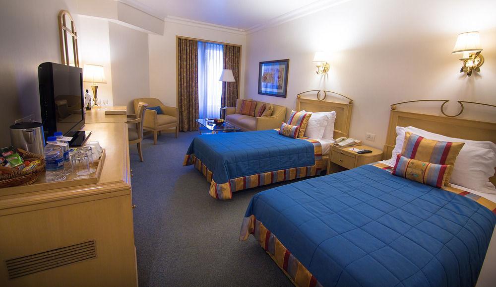 The Orchid Hotel Mumbai Vile Parle Εξωτερικό φωτογραφία A room at the Hilton San Francisco
