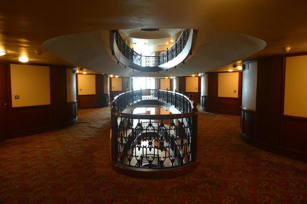The Orchid Hotel Mumbai Vile Parle Εξωτερικό φωτογραφία Interior of the hotel