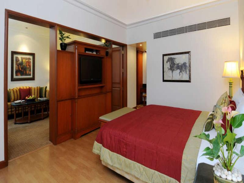 The Orchid Hotel Mumbai Vile Parle Εξωτερικό φωτογραφία A suite at the Taj Bengal