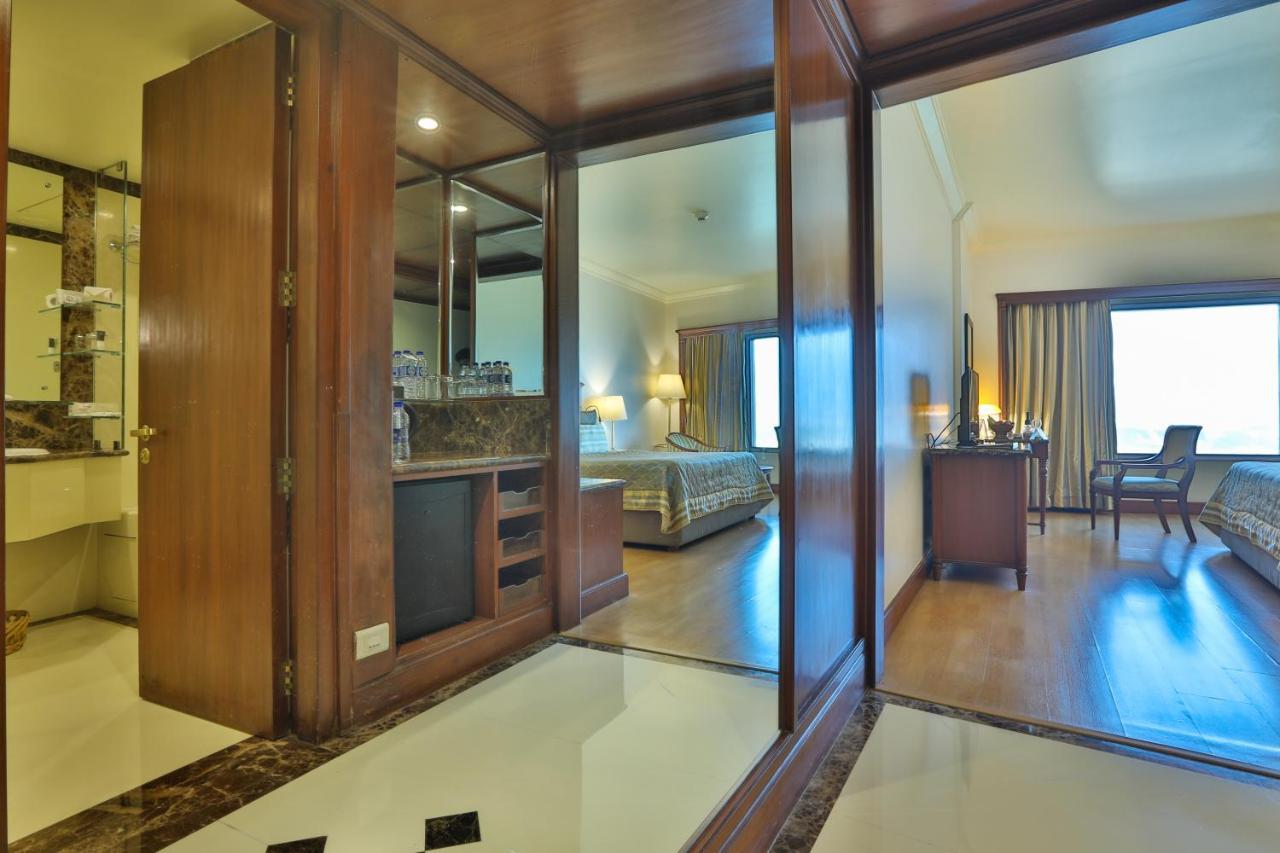 The Orchid Hotel Mumbai Vile Parle Εξωτερικό φωτογραφία A suite at the Taj Bengal