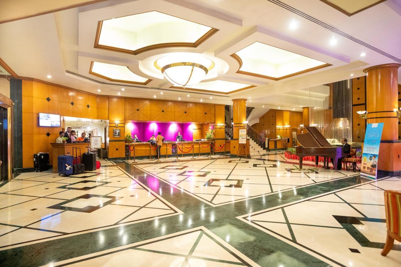 The Orchid Hotel Mumbai Vile Parle Εξωτερικό φωτογραφία Lobby